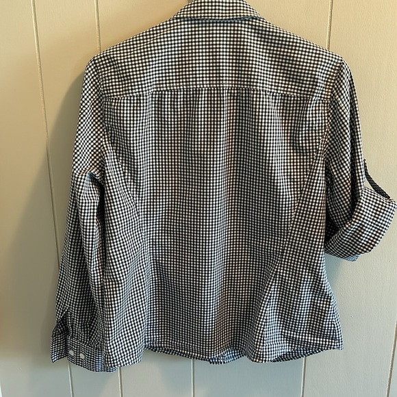 Womens Cotton navy Gingham Shirt. Jones New York. Tags say Lg. but fits like Med - Picture 3 of 12